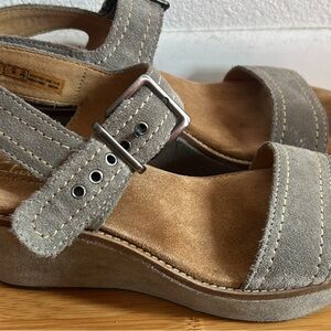 Clarks Gray Suede Wedge Sandals size 8